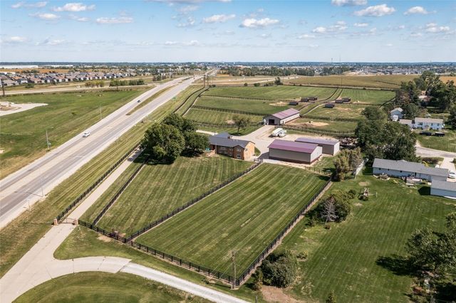 5901 Williams Boulevard SW, Cedar Rapids, IA 52404