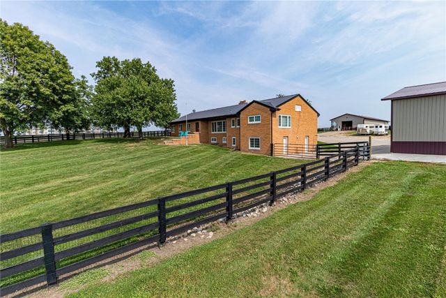 5901 Williams Boulevard SW, Cedar Rapids, IA 52404