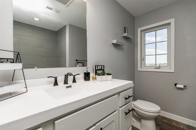 5901 Williams Boulevard SW, Cedar Rapids, IA 52404