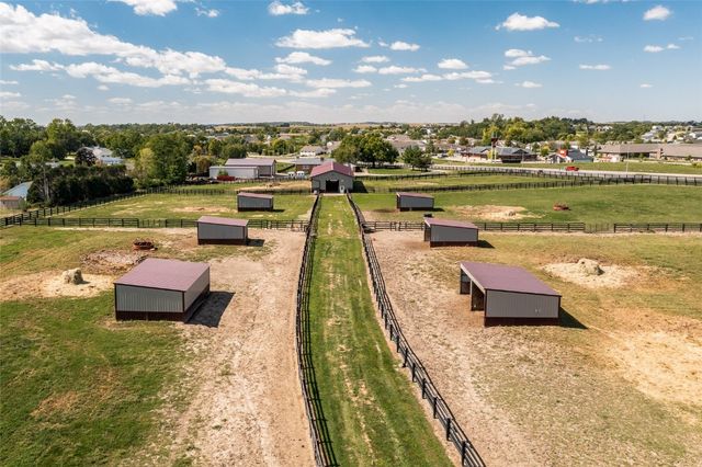 5901 Williams Boulevard SW, Cedar Rapids, IA 52404