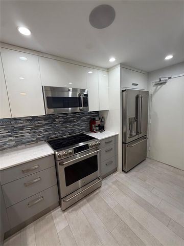 5555 Collins Avenue 12C, Miami Beach, FL 33140