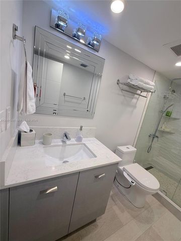 5555 Collins Avenue 12C, Miami Beach, FL 33140