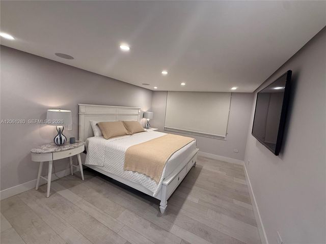5555 Collins Avenue 12C, Miami Beach, FL 33140
