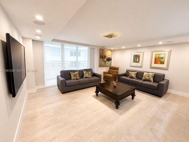 5555 Collins Avenue 12C, Miami Beach, FL 33140