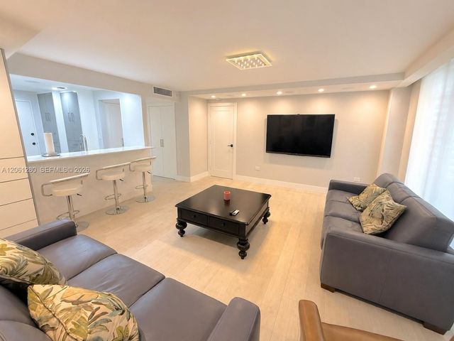 5555 Collins Avenue 12C, Miami Beach, FL 33140