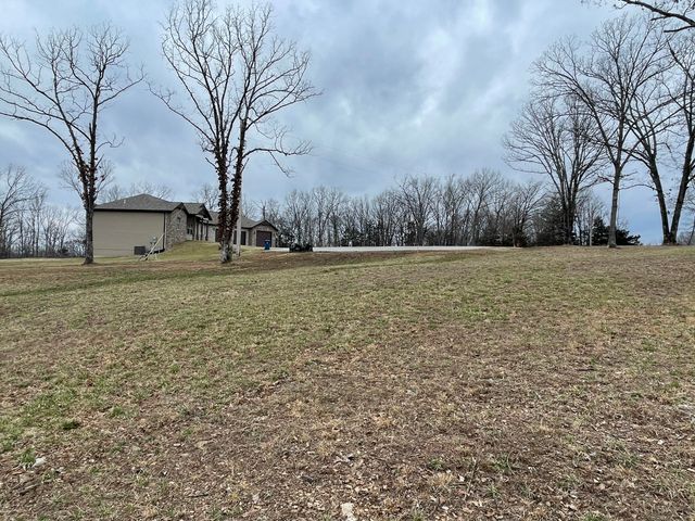 440 Flat Tops Drive, Forsyth, MO 65653