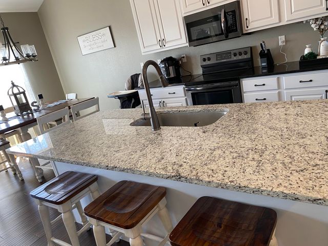 440 Flat Tops Drive, Forsyth, MO 65653