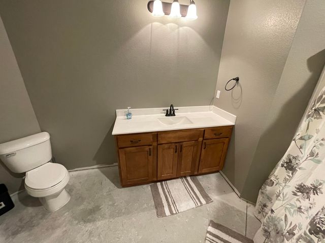 440 Flat Tops Drive, Forsyth, MO 65653