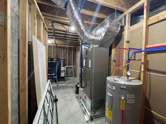 440 Flat Tops Drive, Forsyth, MO 65653