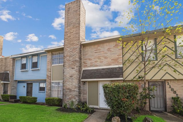 11883 Algonquin Drive, Houston, TX 77089