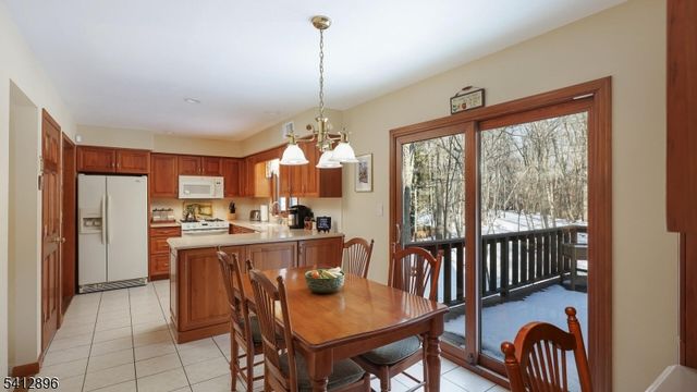 21 Lenape Trl, Warren Twp., NJ 07059