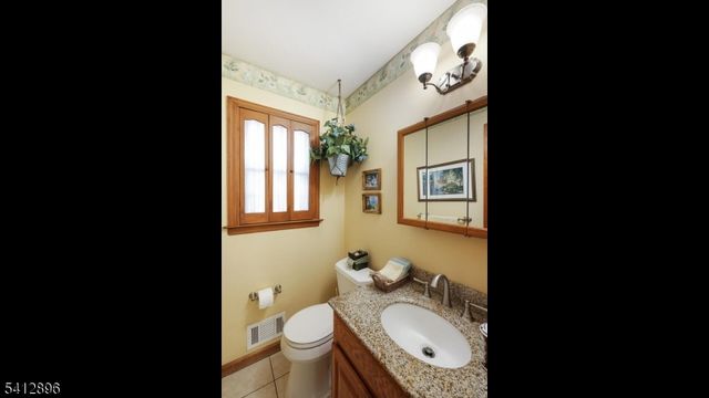 21 Lenape Trl, Warren Twp., NJ 07059