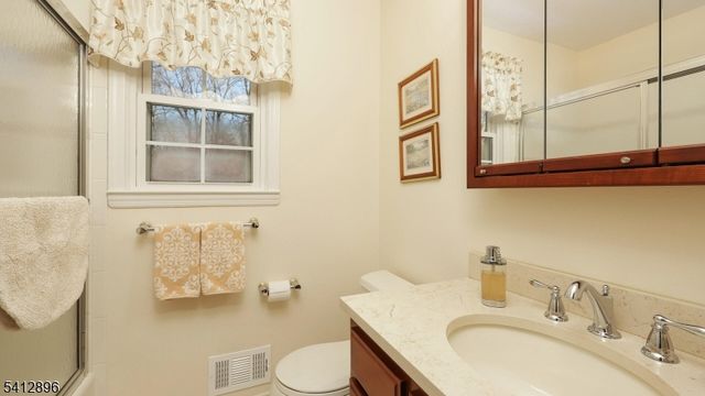 21 Lenape Trl, Warren Twp., NJ 07059