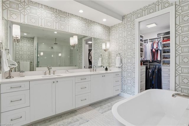 1115 Central AVE 456, Naples, FL 34102