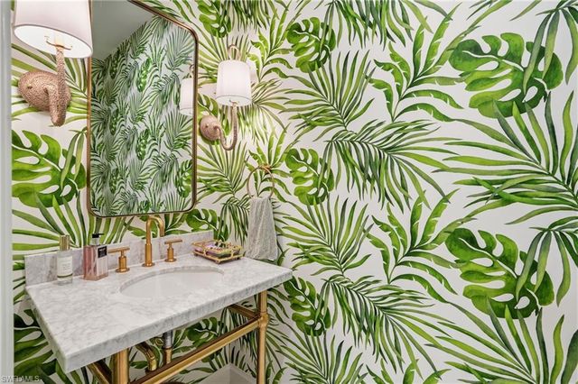 1115 Central AVE 456, Naples, FL 34102