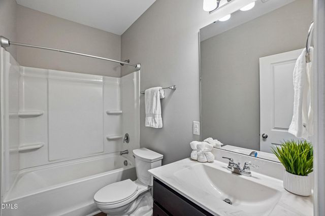 121 Rawls Meadow, Fuquay Varina, NC 27526