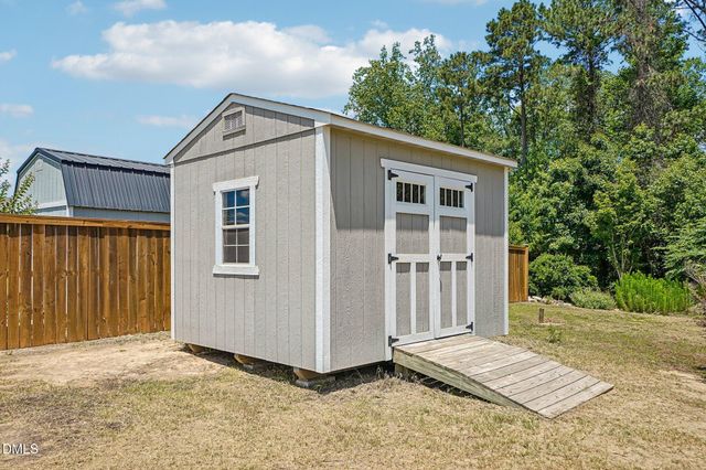 121 Rawls Meadow, Fuquay Varina, NC 27526