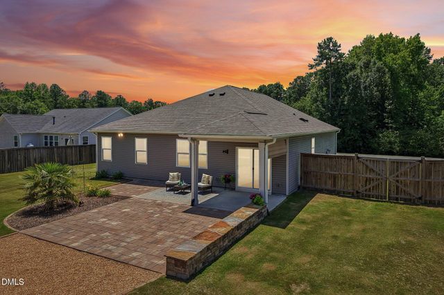 121 Rawls Meadow, Fuquay Varina, NC 27526
