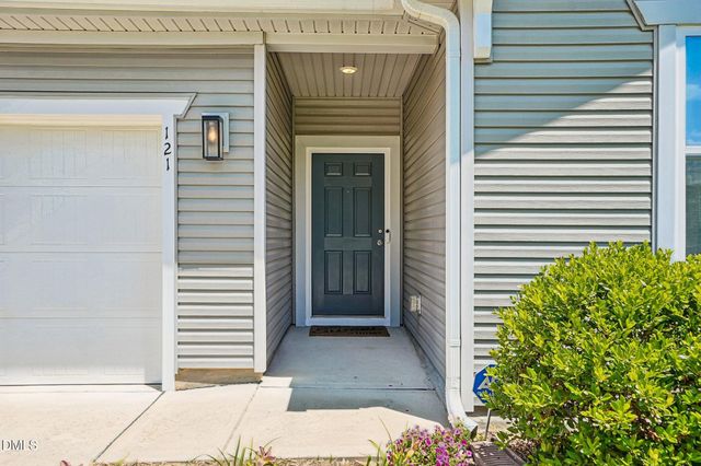 121 Rawls Meadow, Fuquay Varina, NC 27526