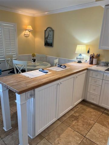 5164 BEACH DRIVE SE B furnished, St Petersburg, FL 33705