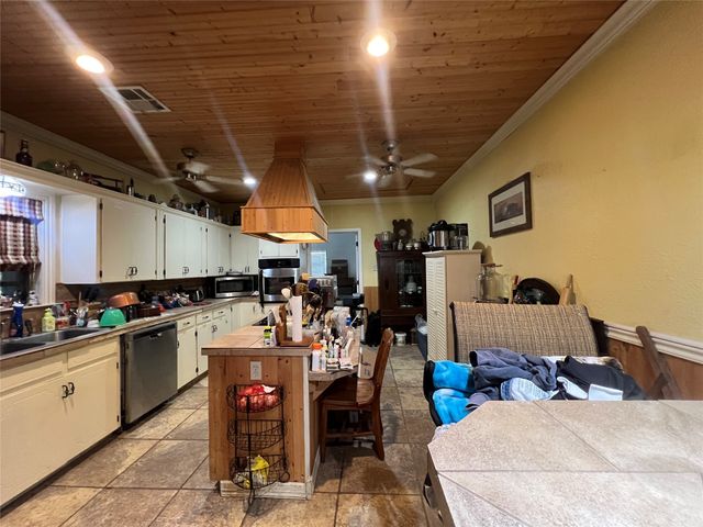 515 Iron Bridge, Lorena, TX 76655