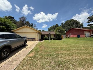 7315 Ridgewick Drive, Dallas, TX 75217