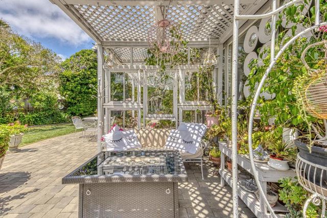 11 Newington Circle, Salinas, CA 93906