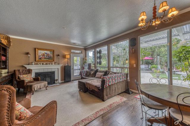 11 Newington Circle, Salinas, CA 93906
