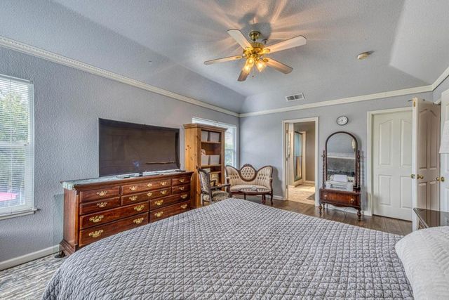 11 Newington Circle, Salinas, CA 93906