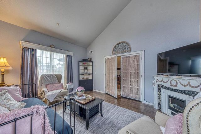 11 Newington Circle, Salinas, CA 93906