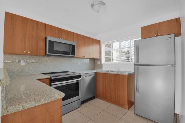 13958 SW 260th St 101, Homestead, FL 33032