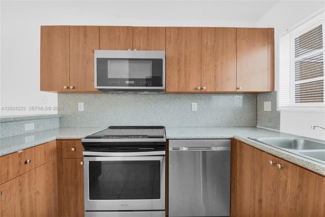 13958 SW 260th St 101, Homestead, FL 33032