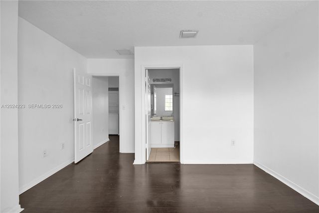 13958 SW 260th St 101, Homestead, FL 33032