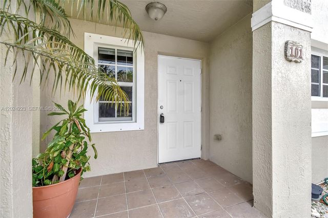 13958 SW 260th St 101, Homestead, FL 33032
