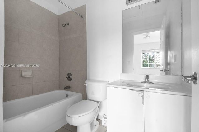 13958 SW 260th St 101, Homestead, FL 33032