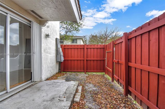 13958 SW 260th St 101, Homestead, FL 33032