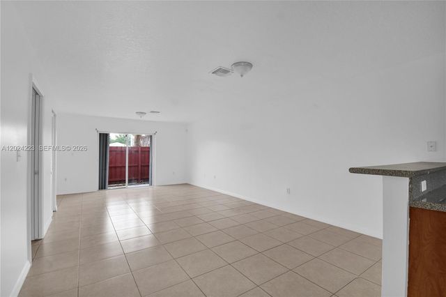 13958 SW 260th St 101, Homestead, FL 33032