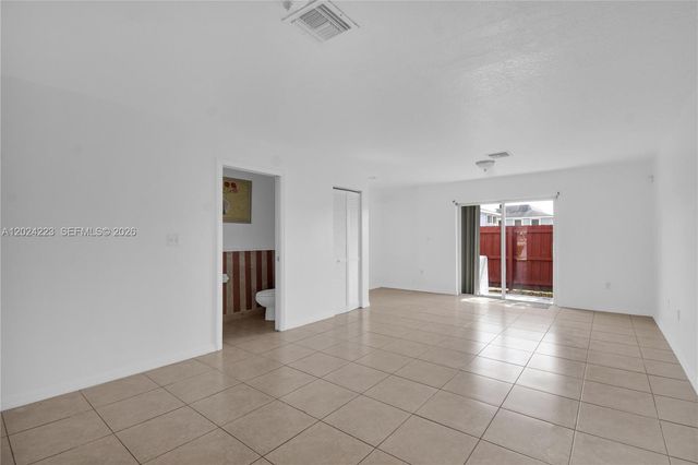 13958 SW 260th St 101, Homestead, FL 33032