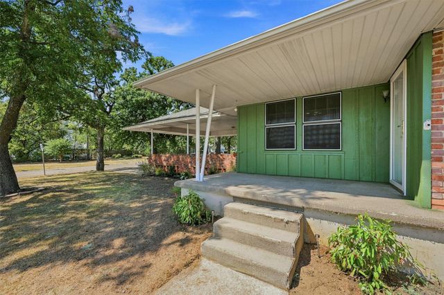 901 W Hanna Street, Denison, TX 75020