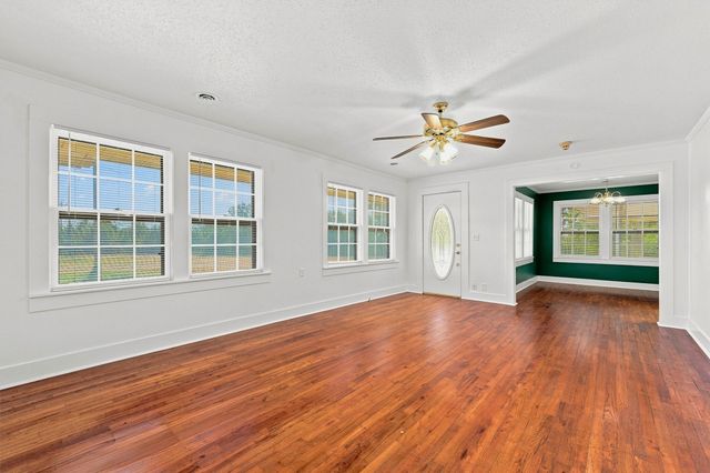 901 W Hanna Street, Denison, TX 75020