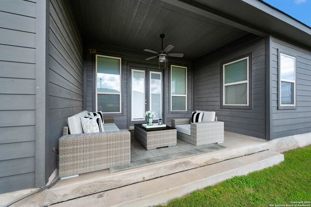 316 Ballad Blfs, Spring Branch, TX 78070