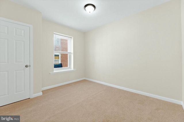 6826 N 15TH ST, Philadelphia, PA 19126