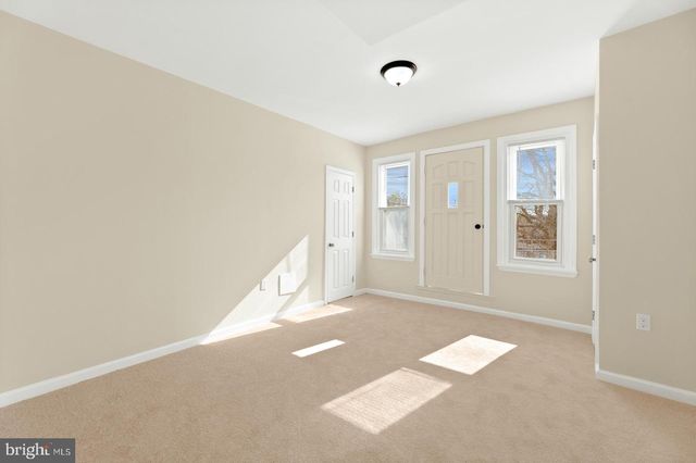 6826 N 15TH ST, Philadelphia, PA 19126