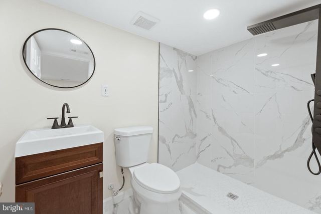 6826 N 15TH ST, Philadelphia, PA 19126