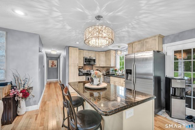207 Manor Road, Southington, CT 06479