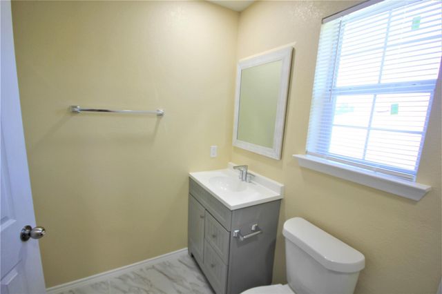 205 Rinehardt ST, Hutto, TX 78634