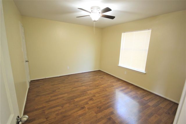 205 Rinehardt ST, Hutto, TX 78634