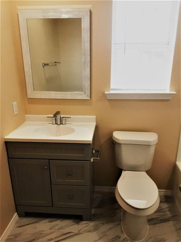 205 Rinehardt ST, Hutto, TX 78634