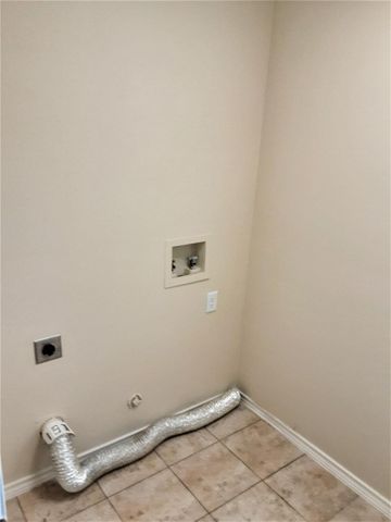 205 Rinehardt ST, Hutto, TX 78634