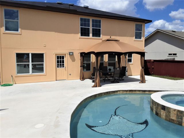 205 Rinehardt ST, Hutto, TX 78634